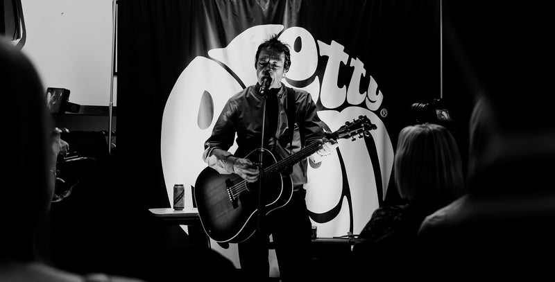 PRETTY GREEN LIVE #012 STEVE DIGGLE (BUZZCOCKS) - WATCH THE FILM