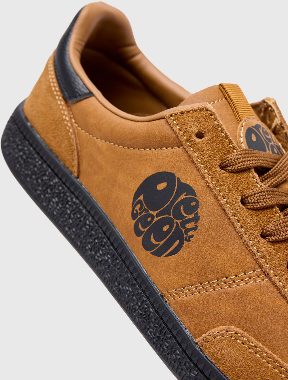 Brown Ramblas Trainer