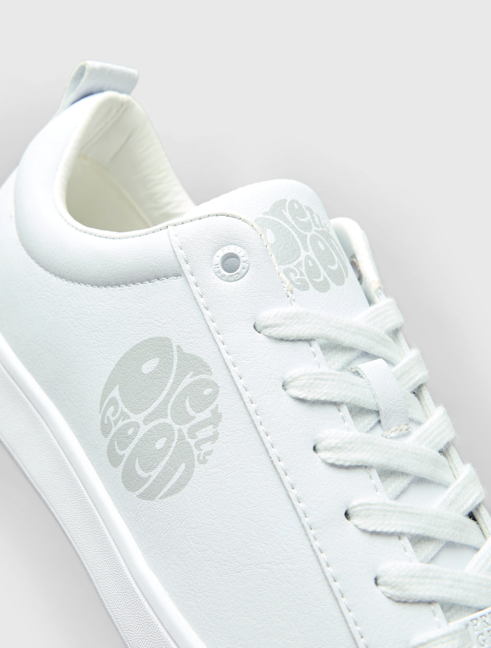 White Blanco Trainer