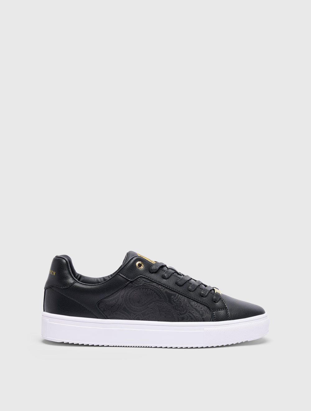 Black White Cali Trainer