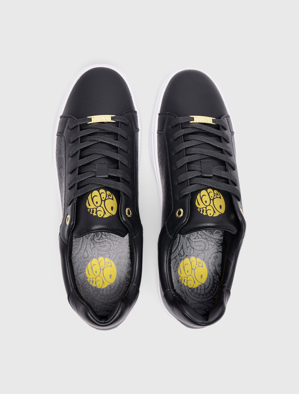 Black White Cali Trainer